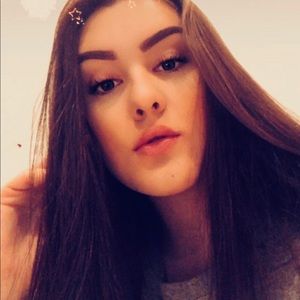 Meet your Posher, Haley